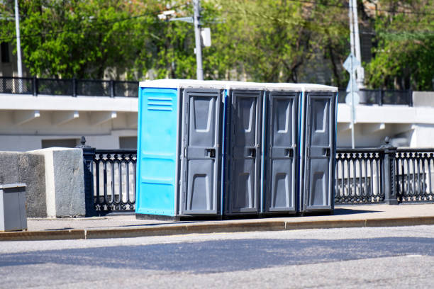 Affordable portable toilet rental in Long Grove, IA